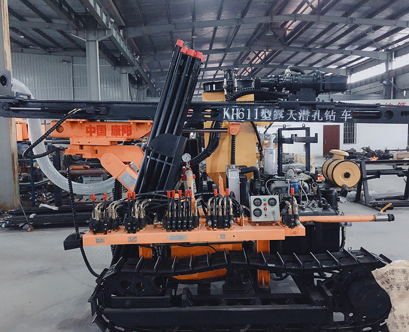 KH611露天潛孔鉆機